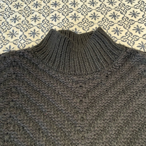 NWT black turtle neck sweater - Picture 4 of 6